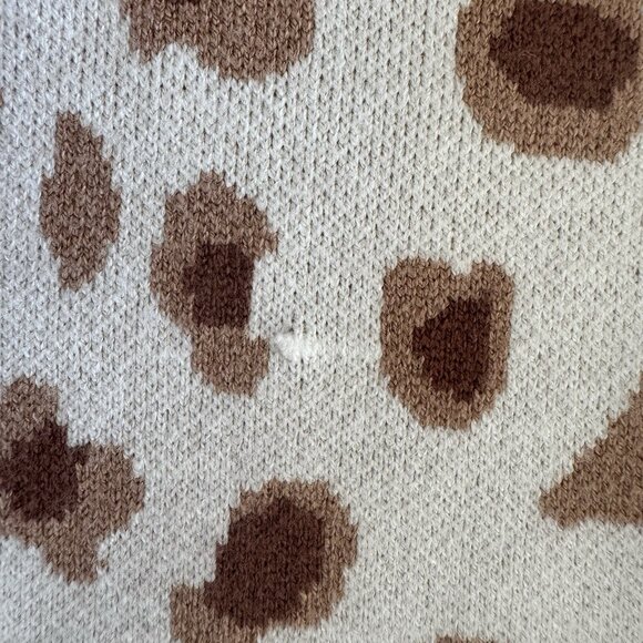 Hem & Thread Sweater Womens Medium Brown White Long Sleeve Pullover Animal Print - Picture 7 of 7
